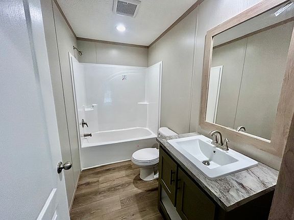 5th image of 112 Hidden Lake Dr #112