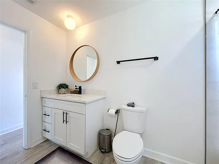 5501 Memorial Dr — Photo 34