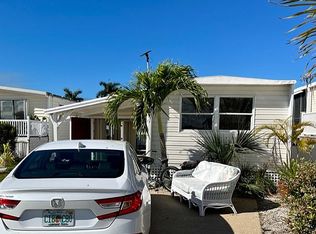 28 Emily Ln, Fort Myers Beach, FL 33931