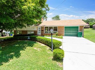 110 Hickory Dr, Christiansburg, VA 24073
