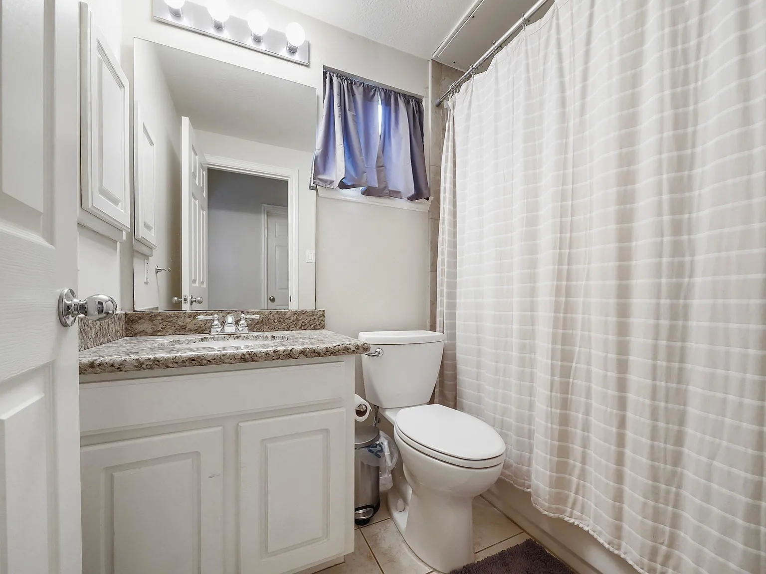3 bed, 3.5 bath, 2444 sqft, $2,350 — Photo 4