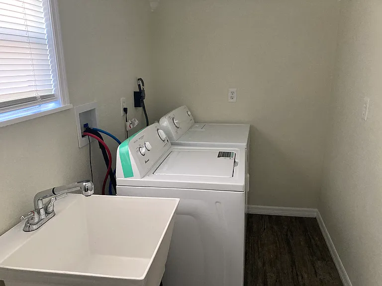 1006 Marble Ave — Photo 25