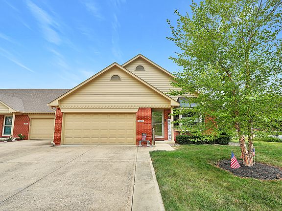 2nd image of 2927 Colony Lake West Dr