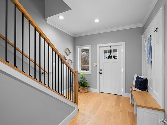 3rd image of 1507 Brock St