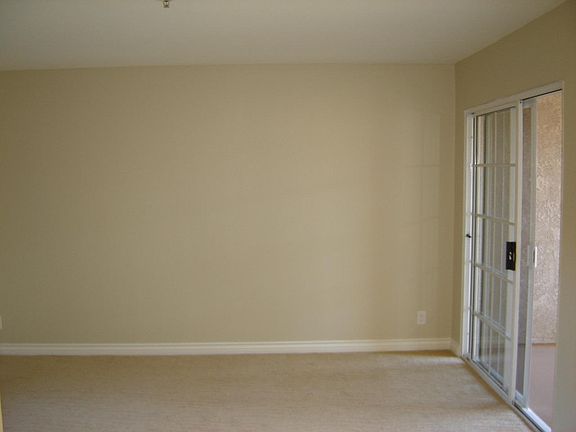 4th image of 555 Redondo Ave APT 203