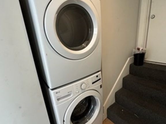 4th image of 267 Newbury St APT 4