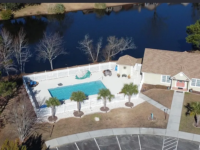 4091 Lakeshore Dr — Photo 44