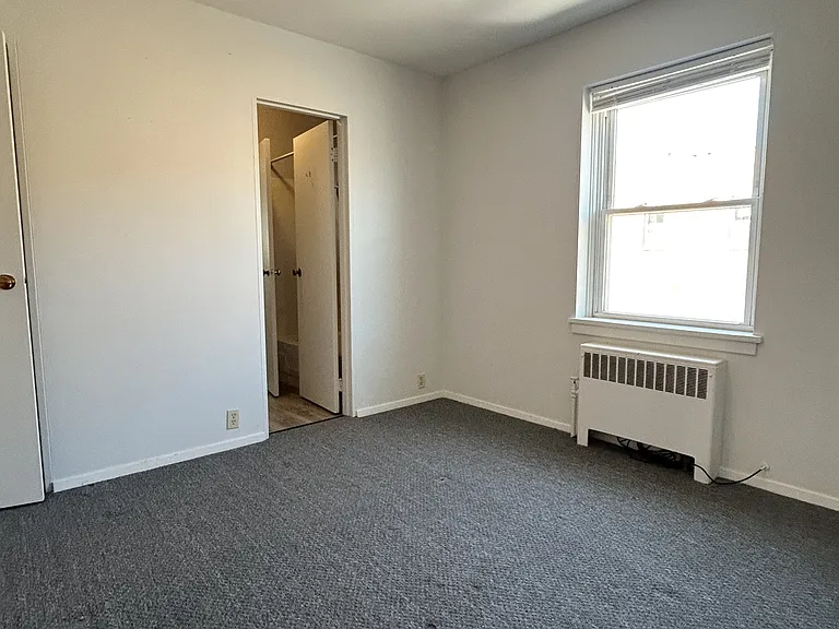 2221 1st Ave — Photo 6