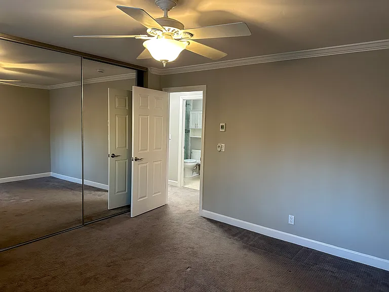 2506 Roblar Ln — Photo 7