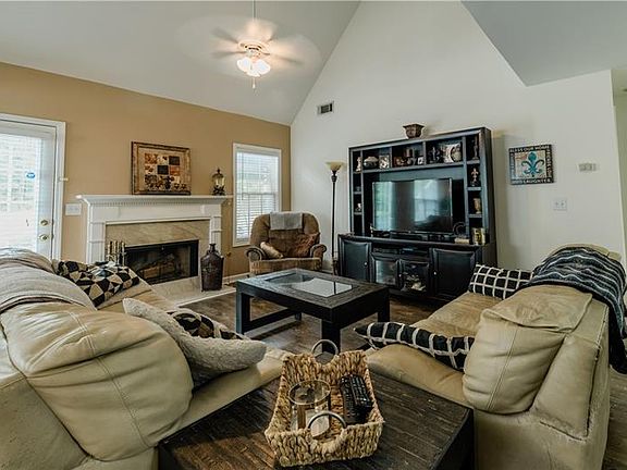 4th image of 1128 Whisperwood Ln