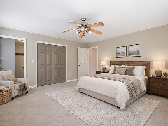5th image of 209 Falcon Crest Way