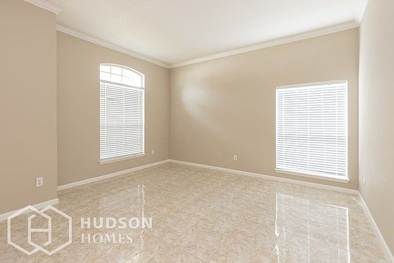 5th image of 11614 Summer Haven Blvd N