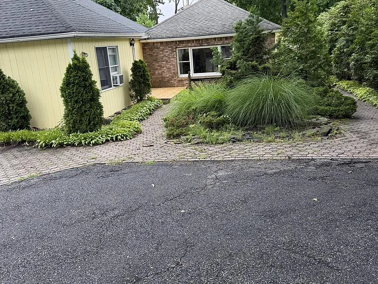 45 S Middletown Rd — Photo 14