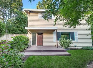 17722 28th Ave NE, Lake Forest Park, WA 98155