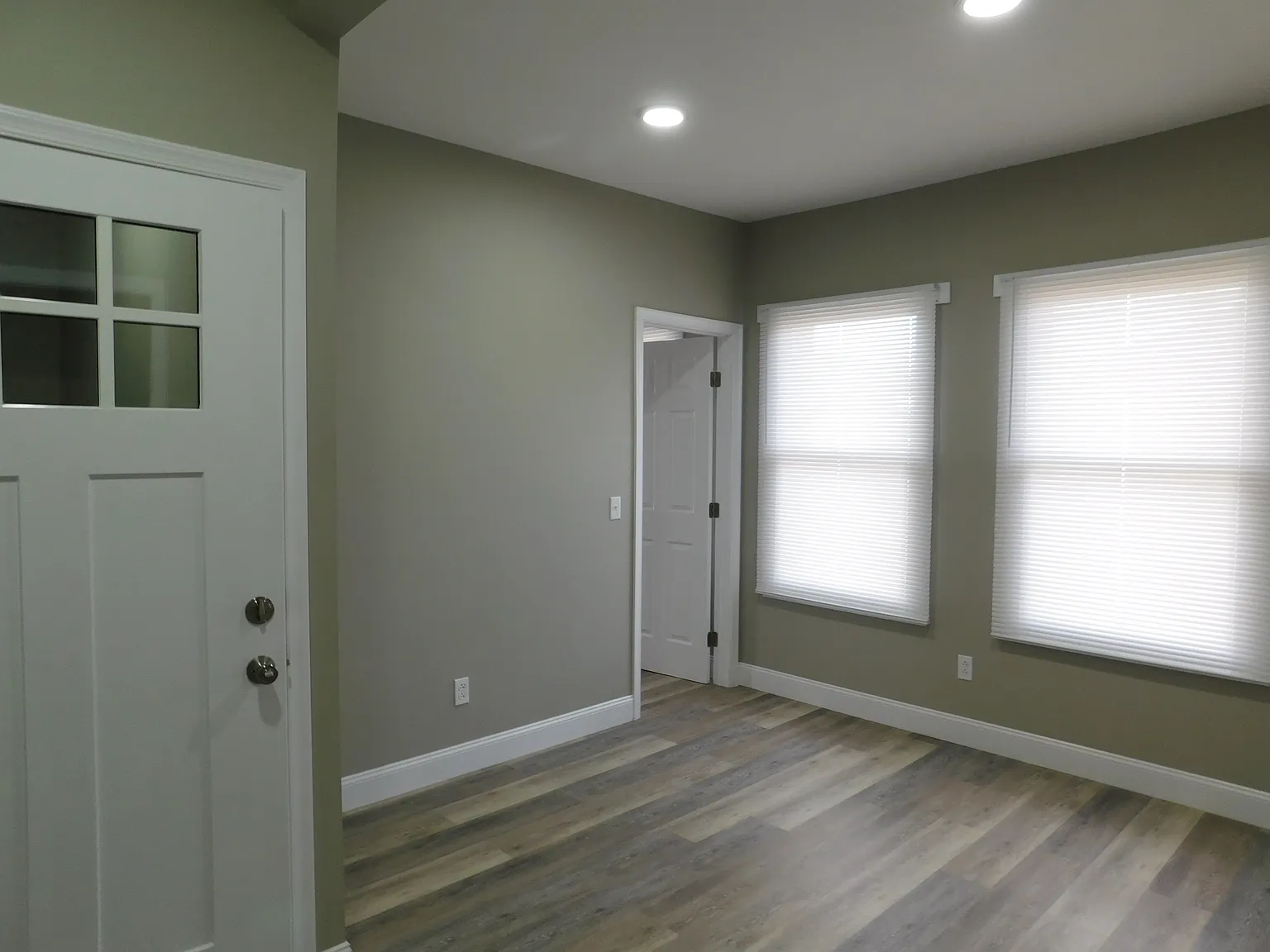 1 bed, 500 sqft, $700 — Photo 4