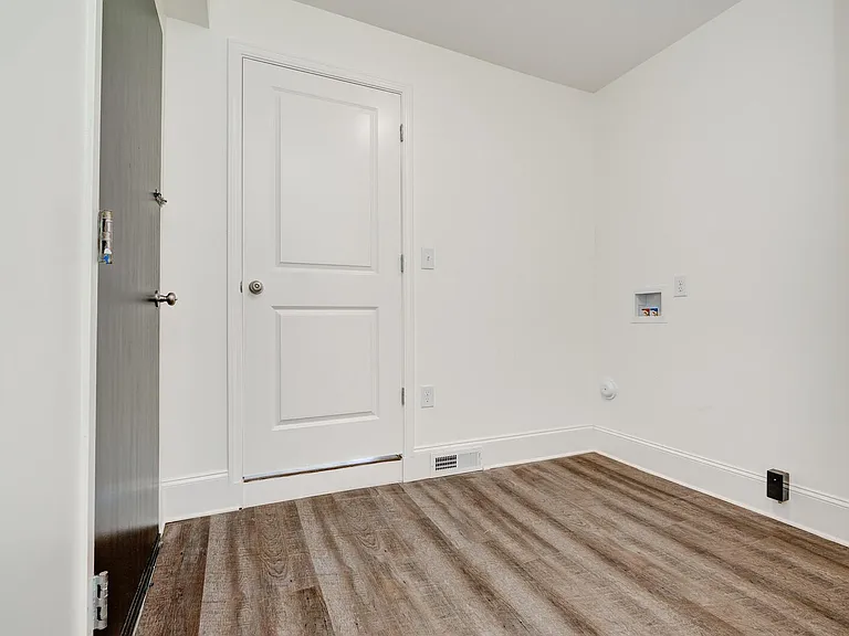5196 Scenic View Dr — Photo 21