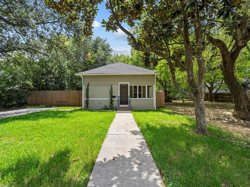 311 7th Ave N
