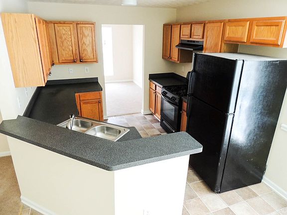3rd image of 1620 New Orleans Way