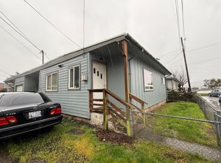 148 Mound St, Gardiner, OR 97441
