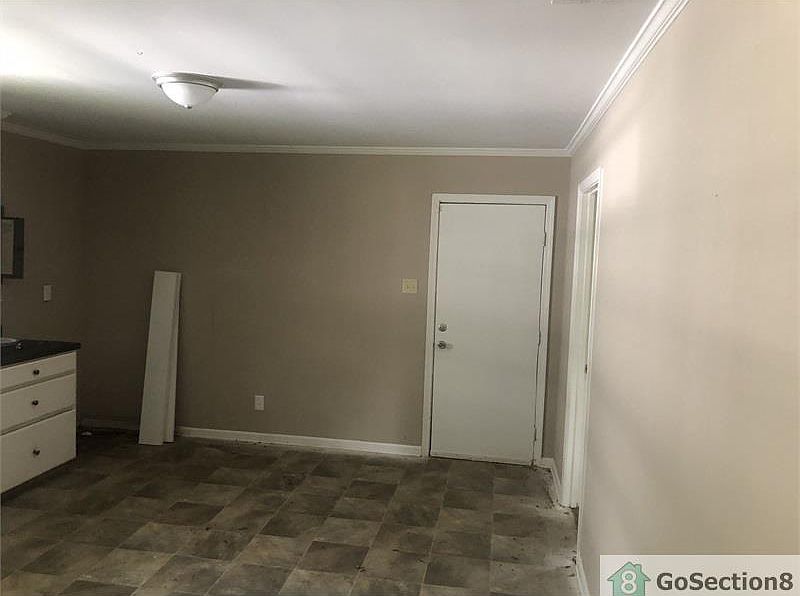 2nd image of 264 Burton Ave