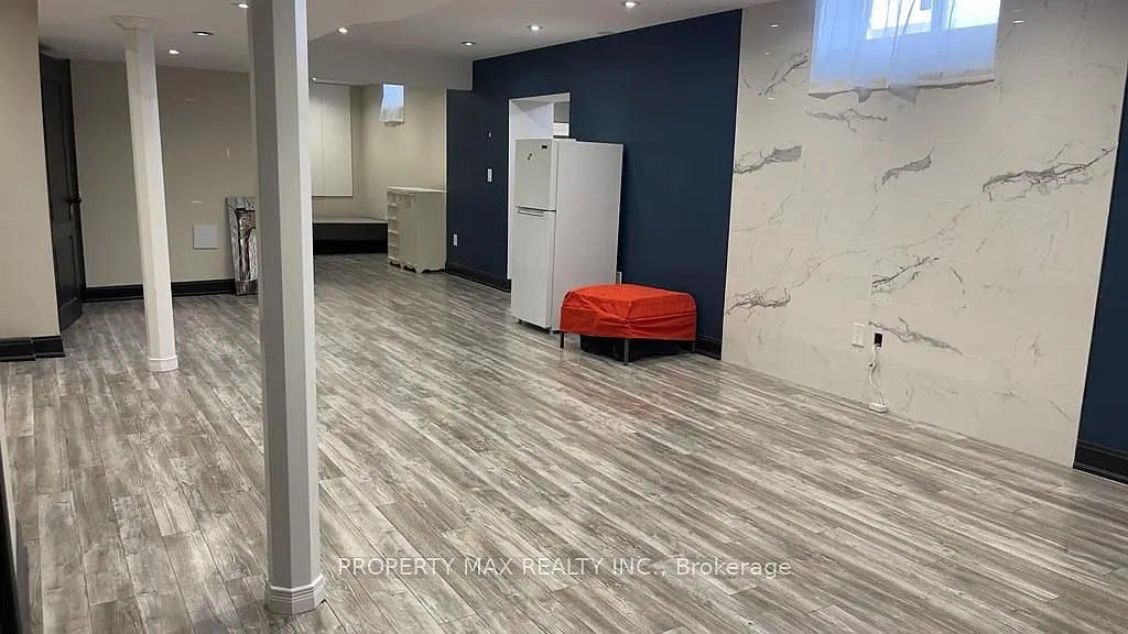 3 bed, $2,150 — Photo 2