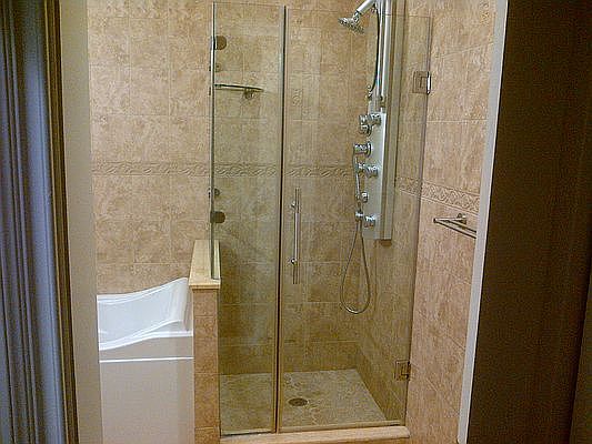4th image of 3816 Waldo Ave APT 5A