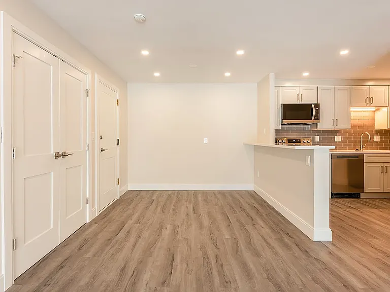 Nahatan Terrace Realty, LLC. — Photo 11