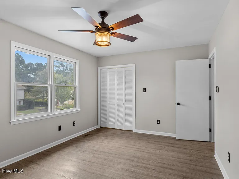 L48 Port West Ct #4D — Photo 17