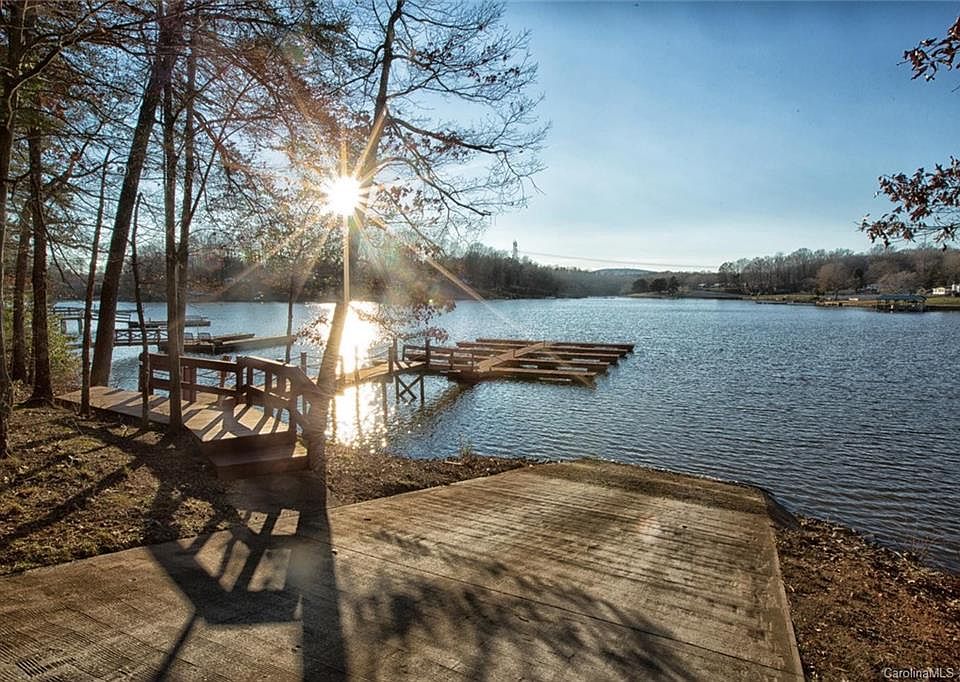 2nd image of 6694 Goose Point Dr #147