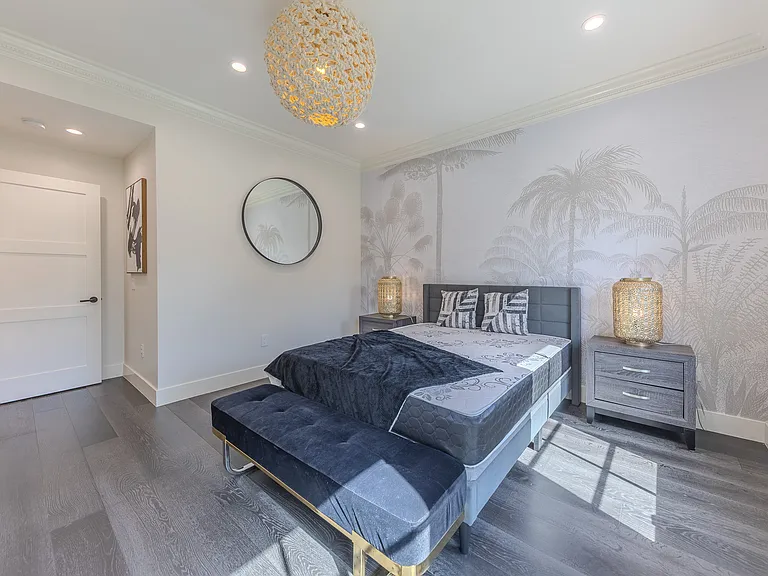 2150 S El Molino Ave — Photo 33