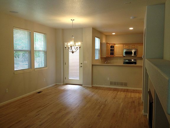 Dining Area to Deck