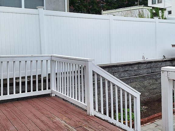 5th image of 175 Delavan Ave
