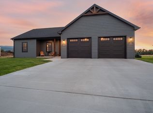 2225 Pine Ridge Rd, Red Lodge, MT 59068