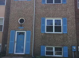 2403 Vineyard Ln, Crofton, MD 21114