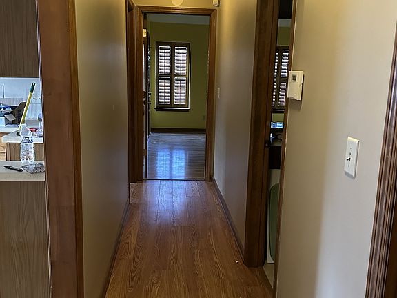 5th image of 2555 Oak Hill Dr