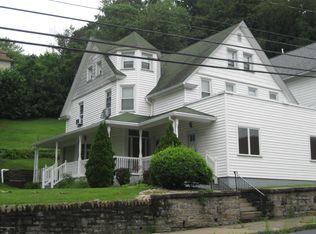 48 William St, Pittston, PA 18640