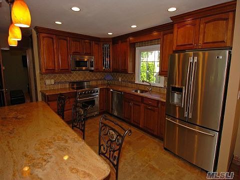 Gourmet Kitchen