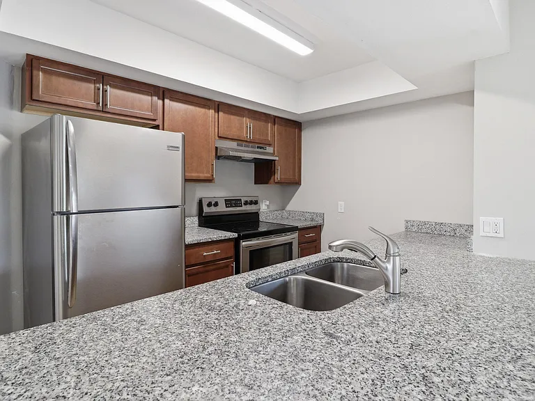 2625 Heathcote Dr #2631 — Photo 8
