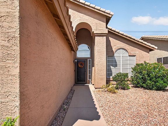 4th image of 1080 N ASPEN Drive