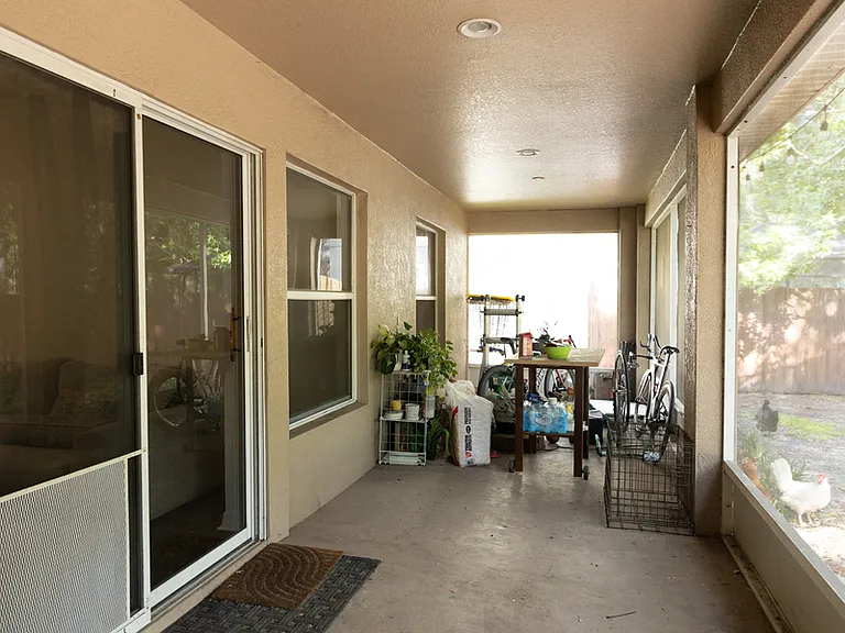1511 McCrea Dr — Photo 26