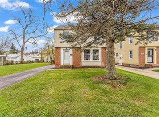 21000 Hillgrove Ave, Maple Heights, OH 44137