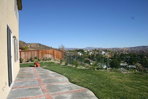 5th image of 17076 Crest Heights Dr