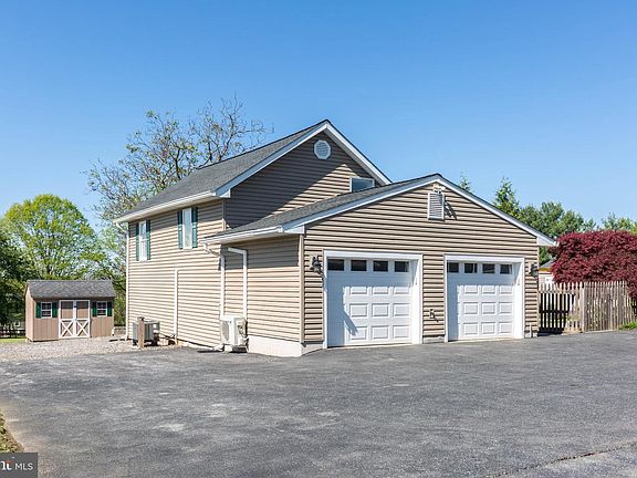 5th image of 3046 Sykesville Rd