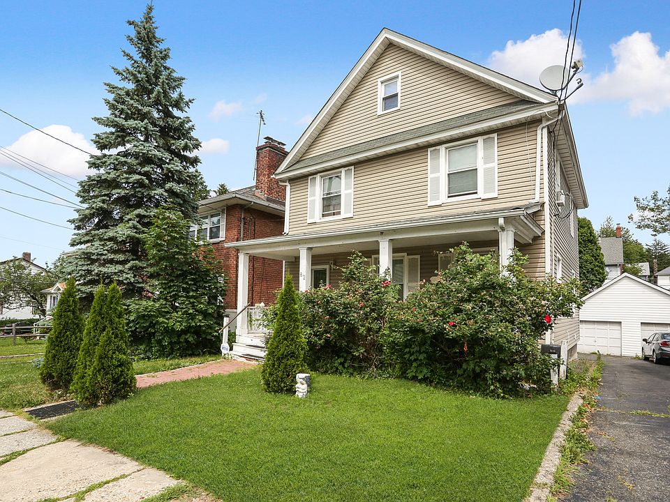 1st image of 82 Rossiter Ave