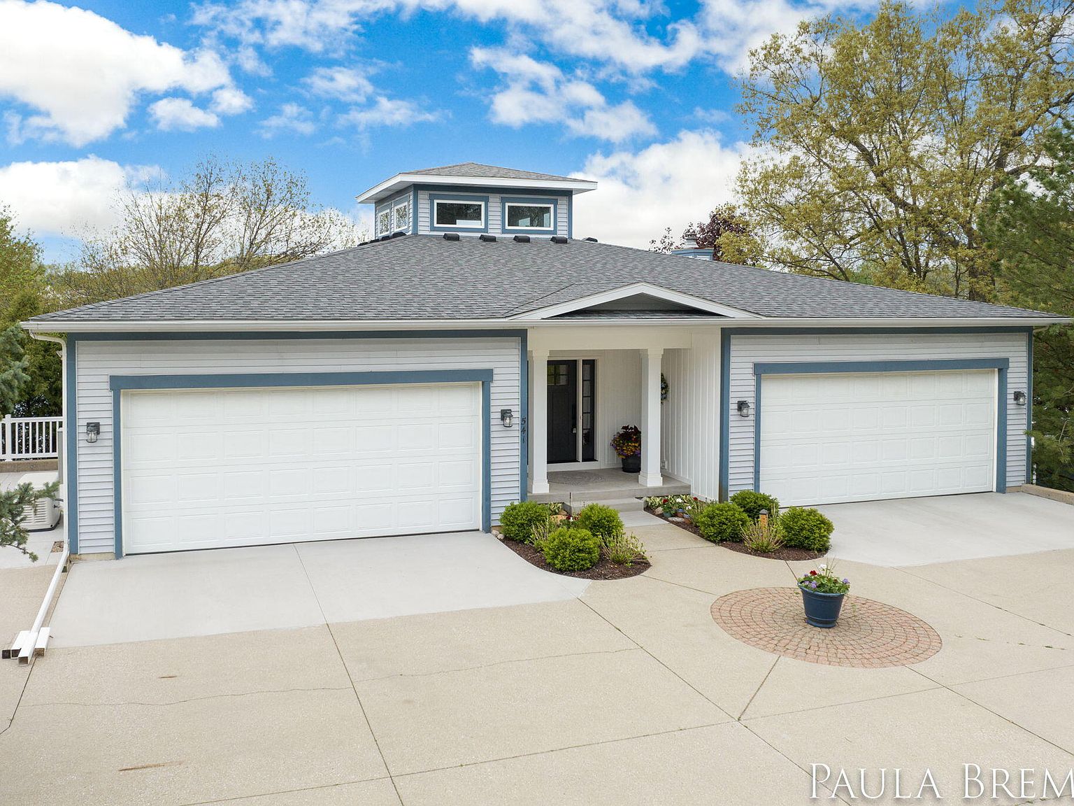 541 Bluff Dr, Middleville, MI 49333 Zillow