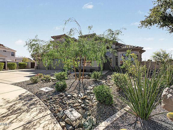 5th image of 1343 E IVANHOE Street
