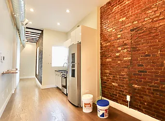 Rented by MADEHOME