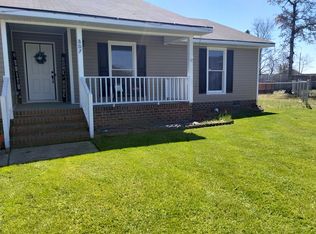 807 Marchbanks Pl, Hope Mills, NC 28348