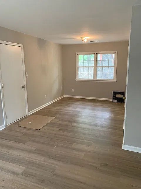 3 bed, 1.5 bath, 1035 sqft, $1,700 — Photo 3