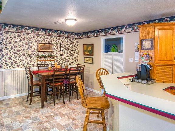 5th image of 1704 Lyndale Dr